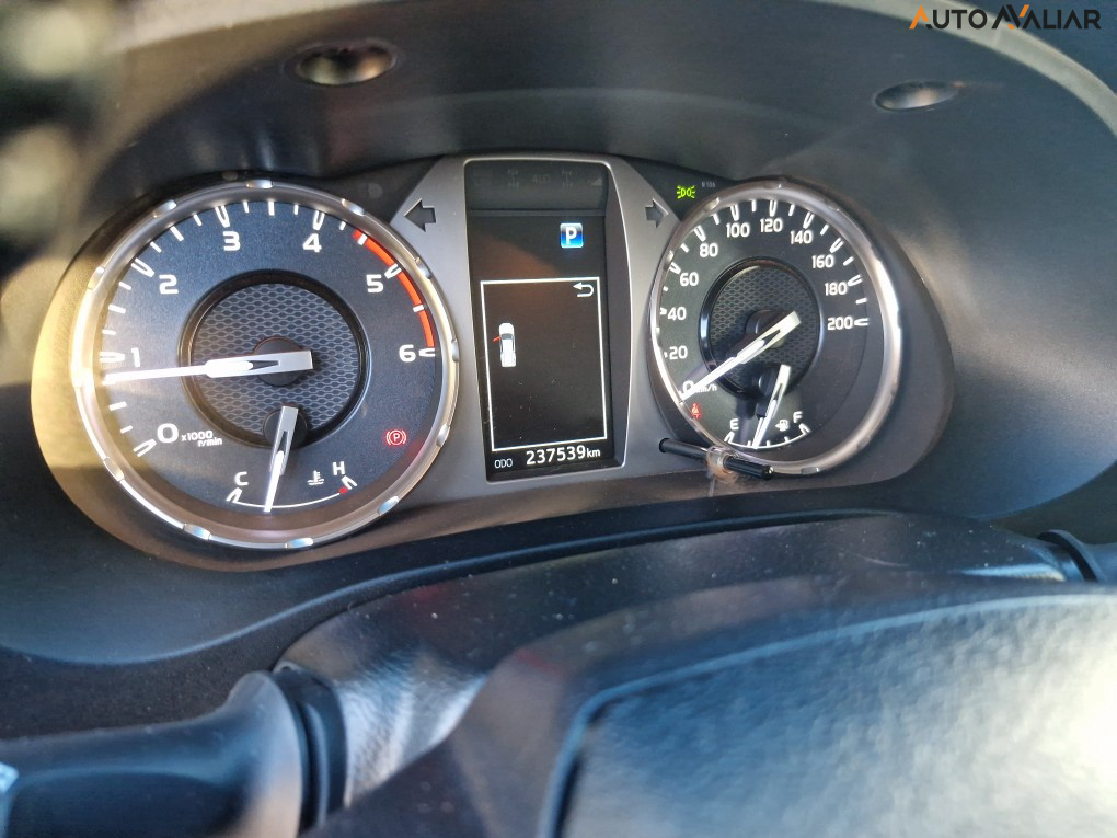 TOYOTA HILUX 2.8 SRX 4X4 CD 16V DIESEL 4P AUTOMATICO