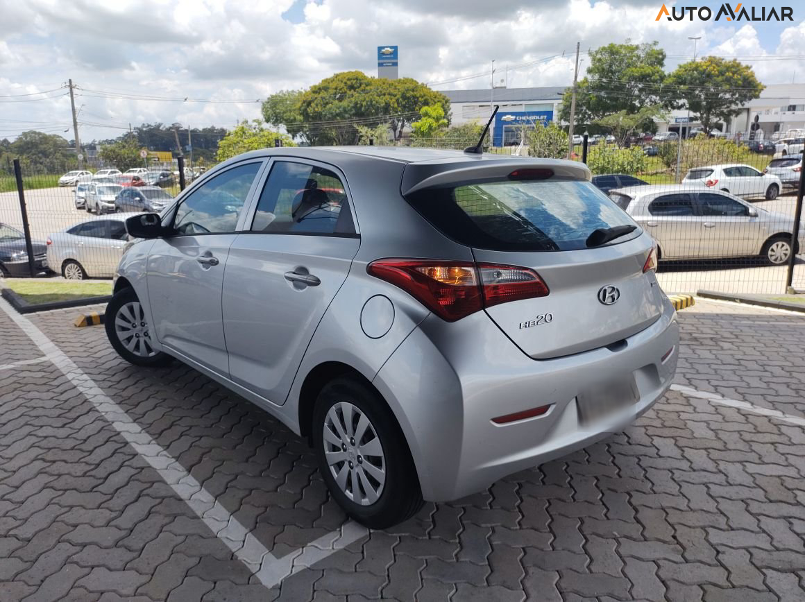 HYUNDAI HB20 1.0 COMFORT 12V FLEX 4P MANUAL