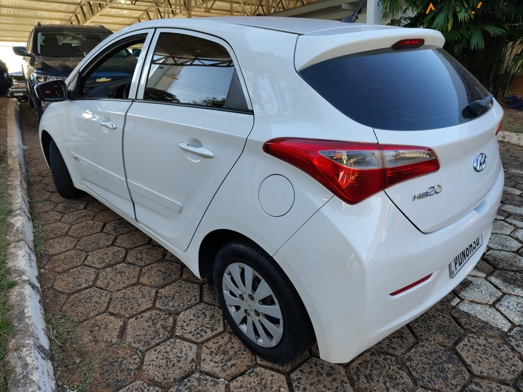 HYUNDAI HB20 1.0 COMFORT 12V FLEX 4P MANUAL