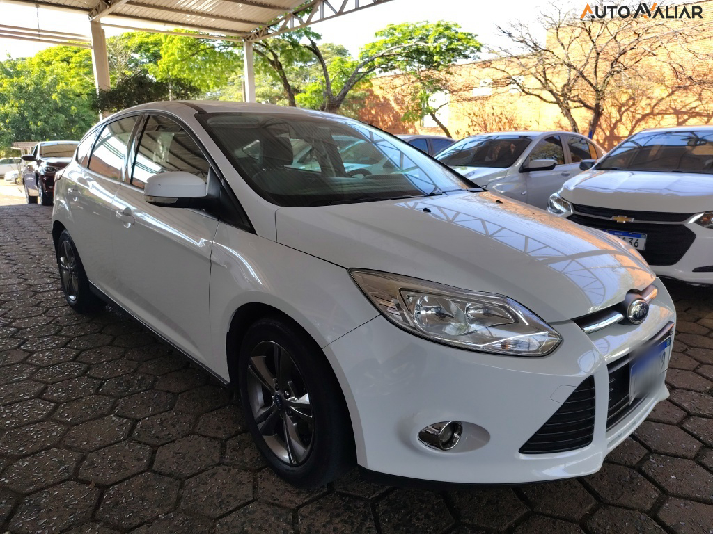 FORD FOCUS 1.6 SE HATCH 16V FLEX 4P POWERSHIFT