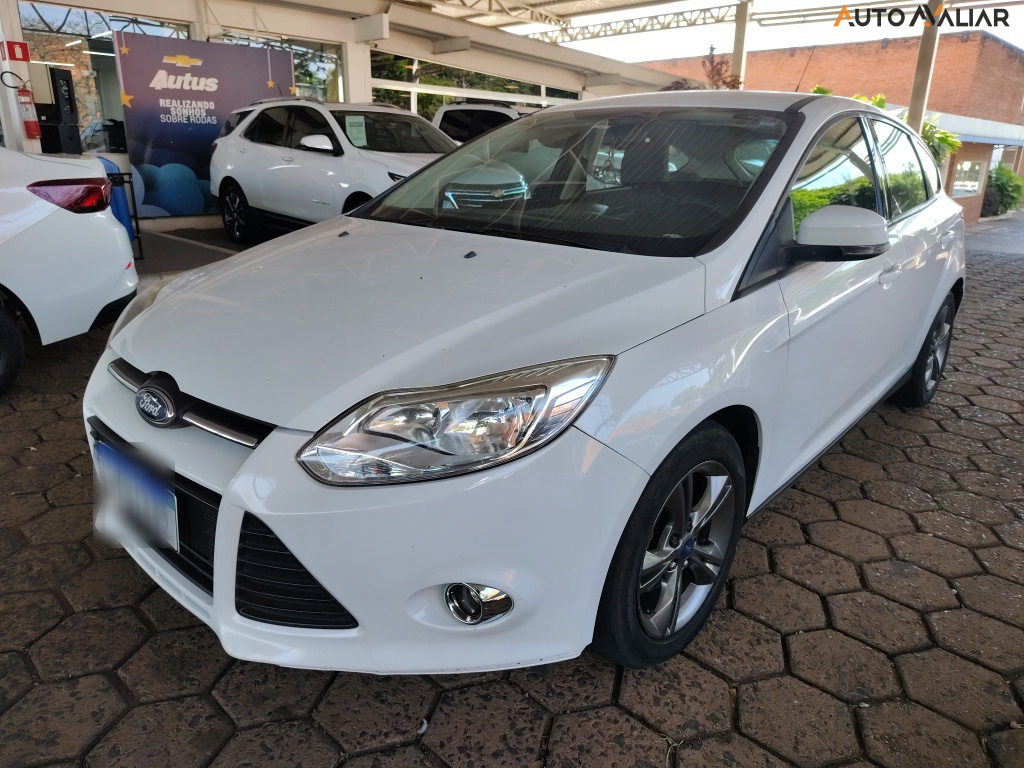 FORD FOCUS 1.6 SE HATCH 16V FLEX 4P POWERSHIFT