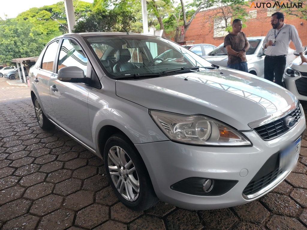FORD FOCUS 2.0 GHIA SEDAN 16V FLEX 4P AUTOMATICO