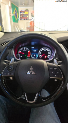 MITSUBISHI ECLIPSE CROSS 1.5 MIVEC TURBO GASOLINA HPE-S S-AWC SPORT CVT