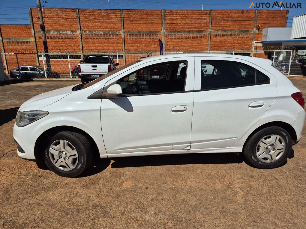 CHEVROLET ONIX 1.0 MPFI LT 8V FLEX 4P MANUAL