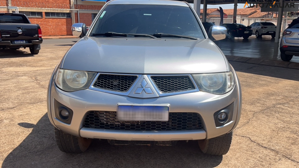 MITSUBISHI L200 TRITON  3.2 HPE 4X4 CD 16V TURBO INTERCOOLER DIESEL 4P AUTOMATICO
