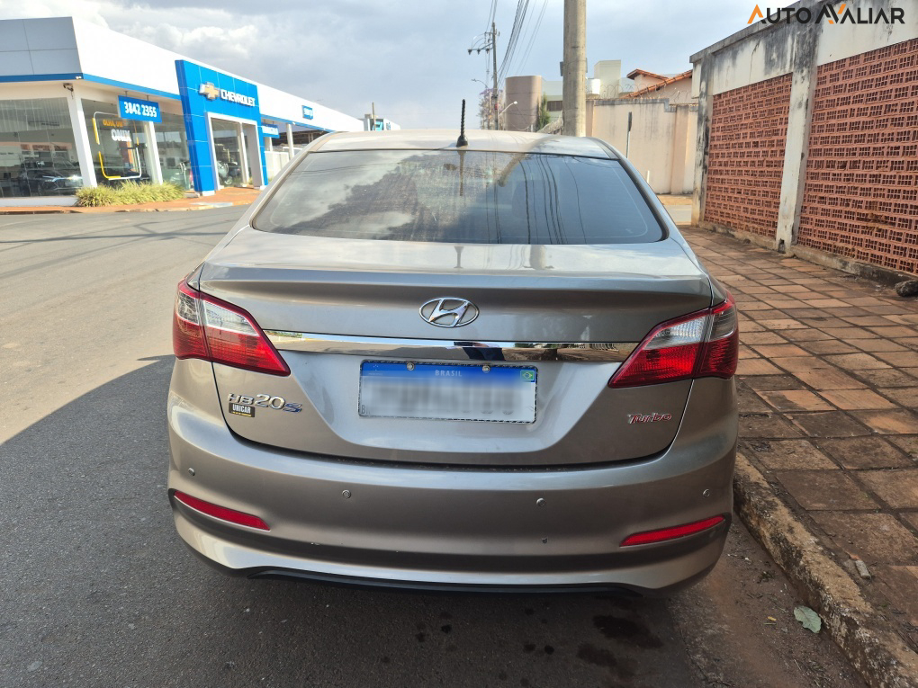 HYUNDAI HB20S 1.0 COMFORT PLUS 12V TURBO FLEX 4P MANUAL