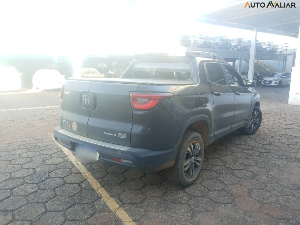 FIAT TORO 1.3 TURBO 270 FLEX FREEDOM AT6