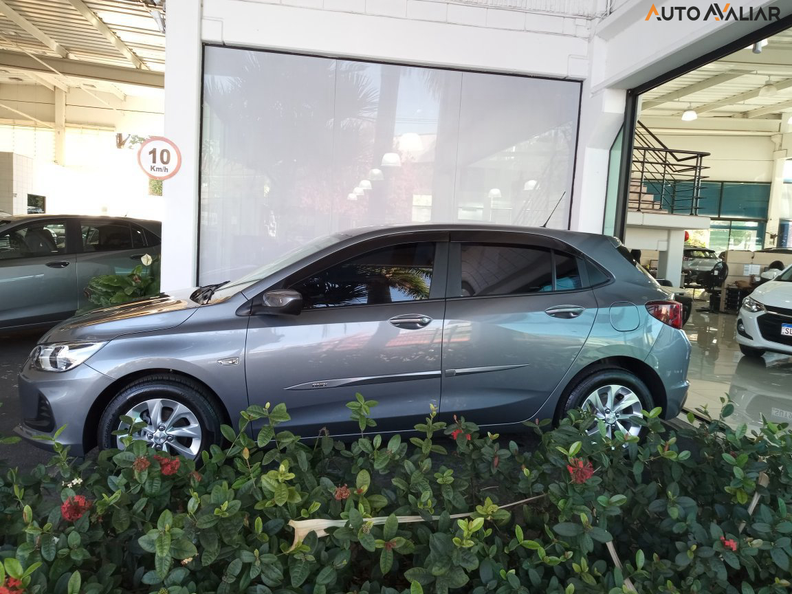 CHEVROLET ONIX 1.0 FLEX LT MANUAL