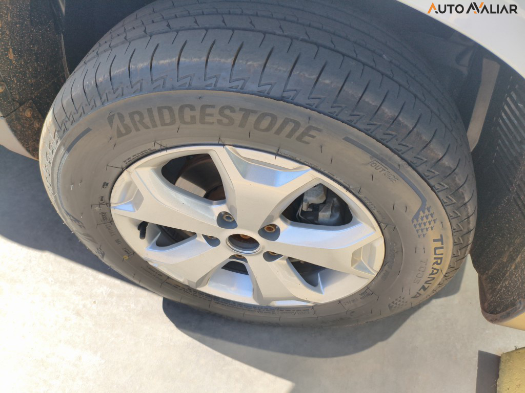 RENAULT DUSTER 1.6 16V SCE FLEX INTENSE X-TRONIC