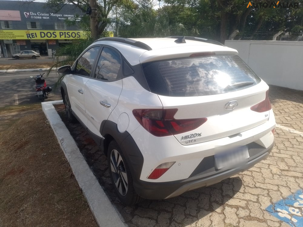 HYUNDAI HB20X 1.6 16V FLEX DIAMOND PLUS AUTOMÁTICO