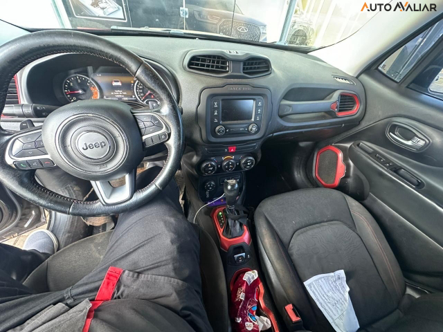JEEP RENEGADE 2.0 16V TURBO DIESEL TRAILHAWK 4P 4X4 AUTOMATICO