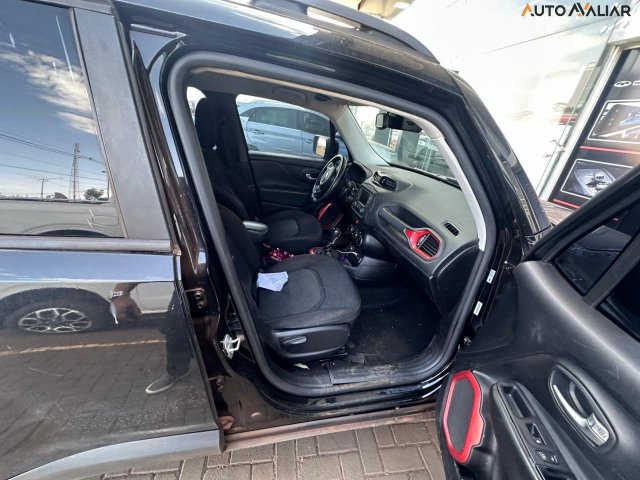 JEEP RENEGADE 2.0 16V TURBO DIESEL TRAILHAWK 4P 4X4 AUTOMATICO