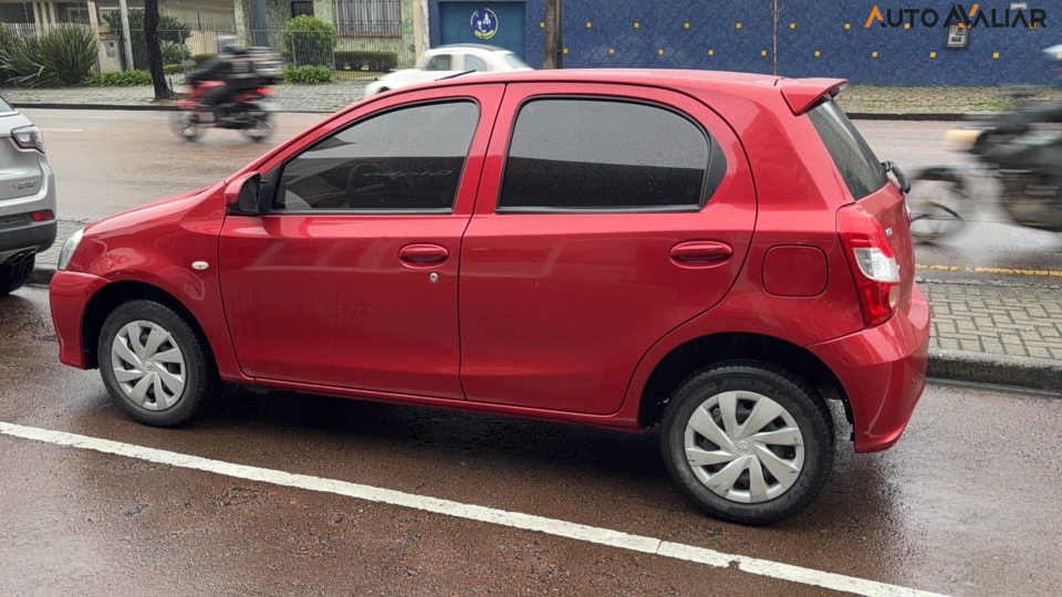 TOYOTA ETIOS 1.3 X 16V FLEX 4P MANUAL
