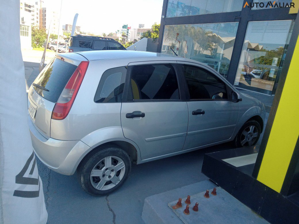 FORD FIESTA 1.6 MPI FIRST HATCH 8V FLEX 4P MANUAL