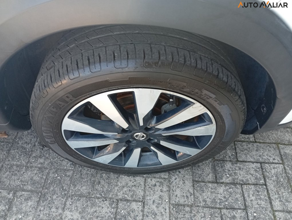 NISSAN KICKS 1.6 16V FLEXSTART SV 4P XTRONIC