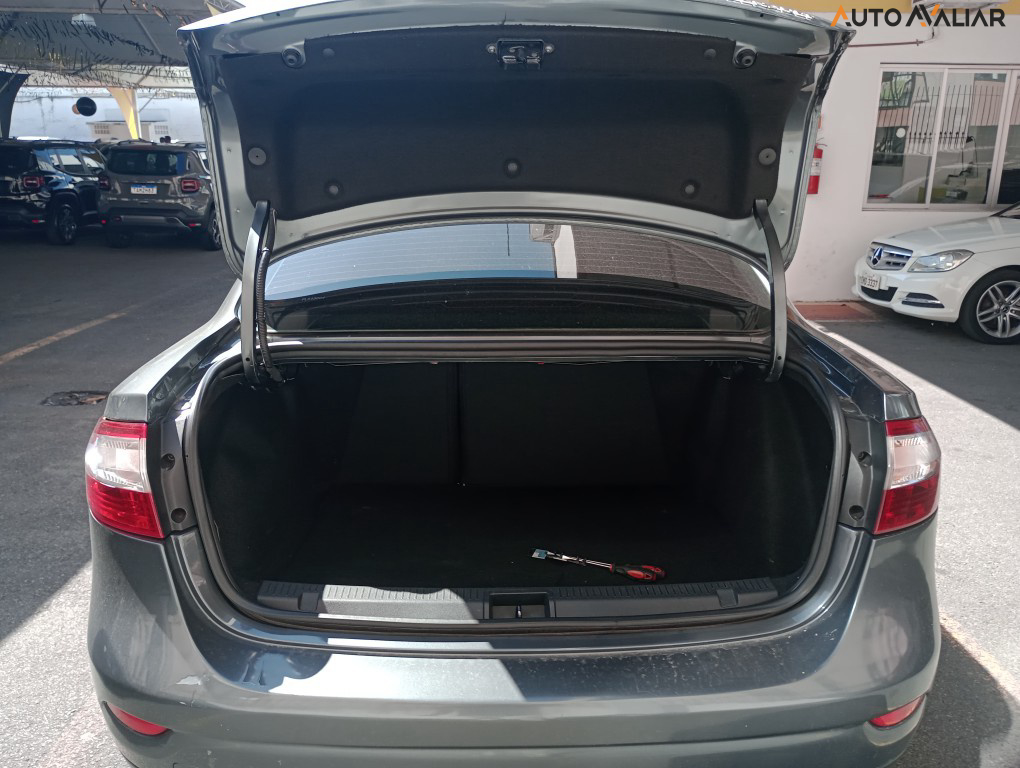 RENAULT FLUENCE 2.0 DYNAMIQUE PLUS 16V FLEX 4P AUTOMATICO