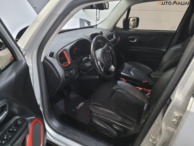 JEEP RENEGADE 2.0 16V TURBO DIESEL TRAILHAWK 4P 4X4 AUTOMATICO