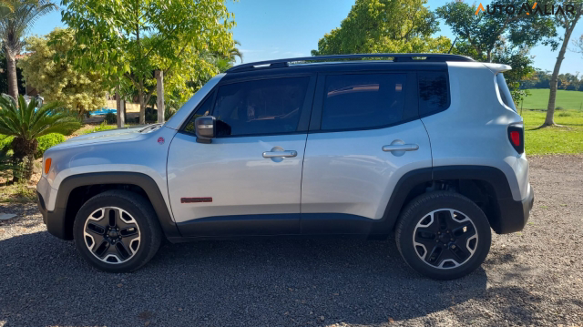 JEEP RENEGADE 2.0 16V TURBO DIESEL TRAILHAWK 4P 4X4 AUTOMATICO