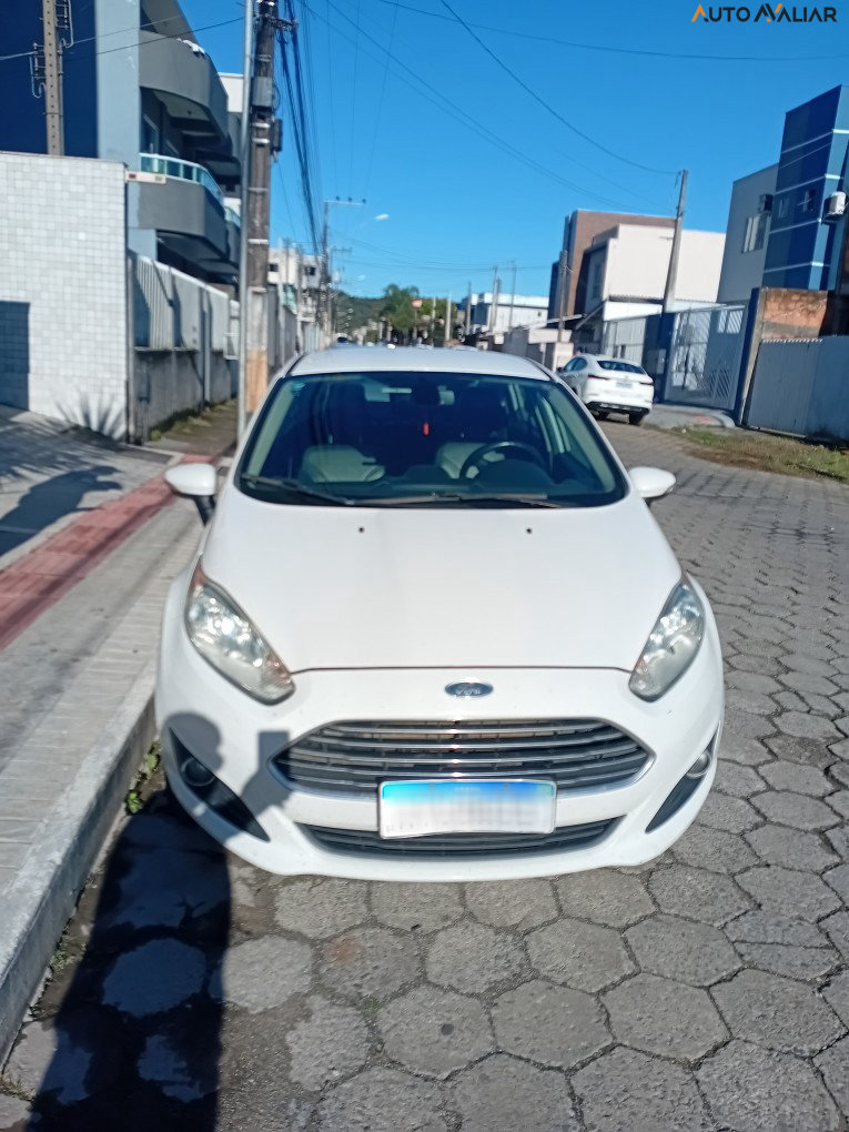 FORD FIESTA 1.6 TITANIUM SEDAN 16V FLEX 4P POWERSHIFT