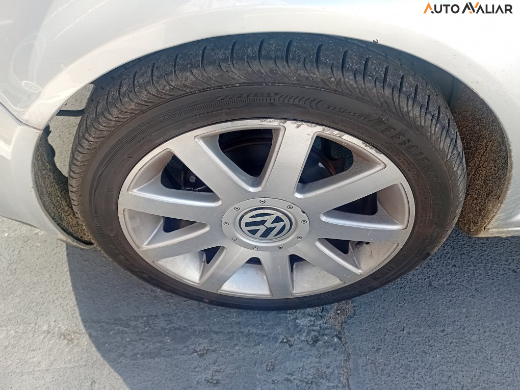 VOLKSWAGEN GOLF 1.6 MI 8V GASOLINA 4P MANUAL
