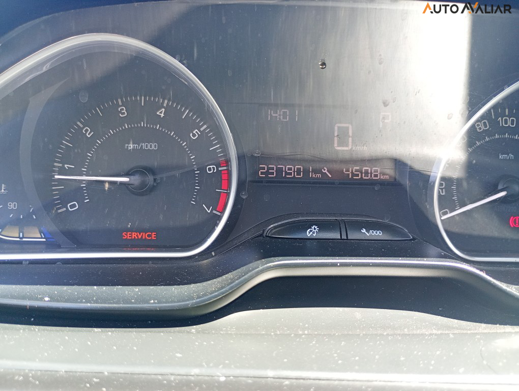 PEUGEOT 2008 1.6 16V FLEX CROSSWAY 4P AUTOMATICO