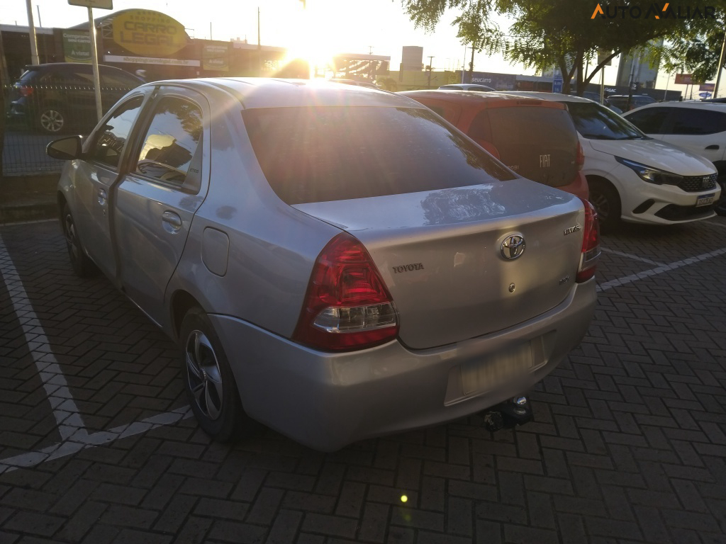 TOYOTA ETIOS 1.5 X SEDAN 16V FLEX 4P MANUAL