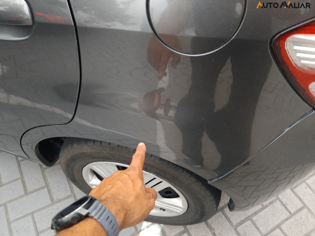 HONDA FIT 1.4 DX 16V FLEX 4P AUTOMATICO