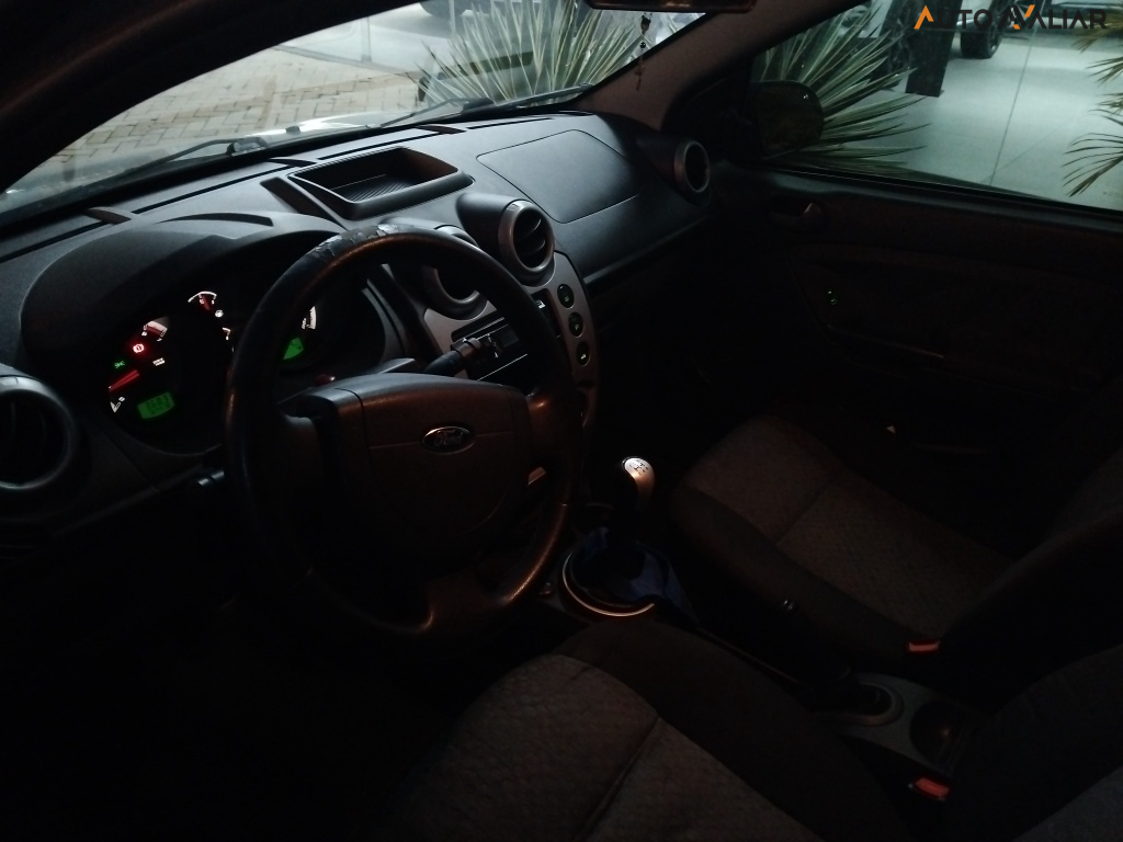 FORD FIESTA 1.0 MPI HATCH 8V FLEX 4P MANUAL