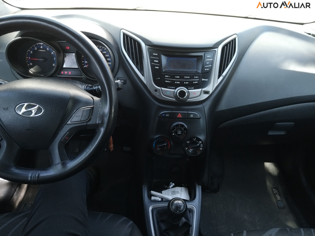 HYUNDAI HB20 1.0 COMFORT PLUS 12V FLEX 4P MANUAL