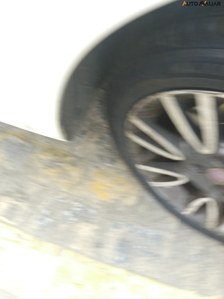 FIAT BRAVO 1.8 ESSENCE 16V FLEX 4P AUTOMATIZADO