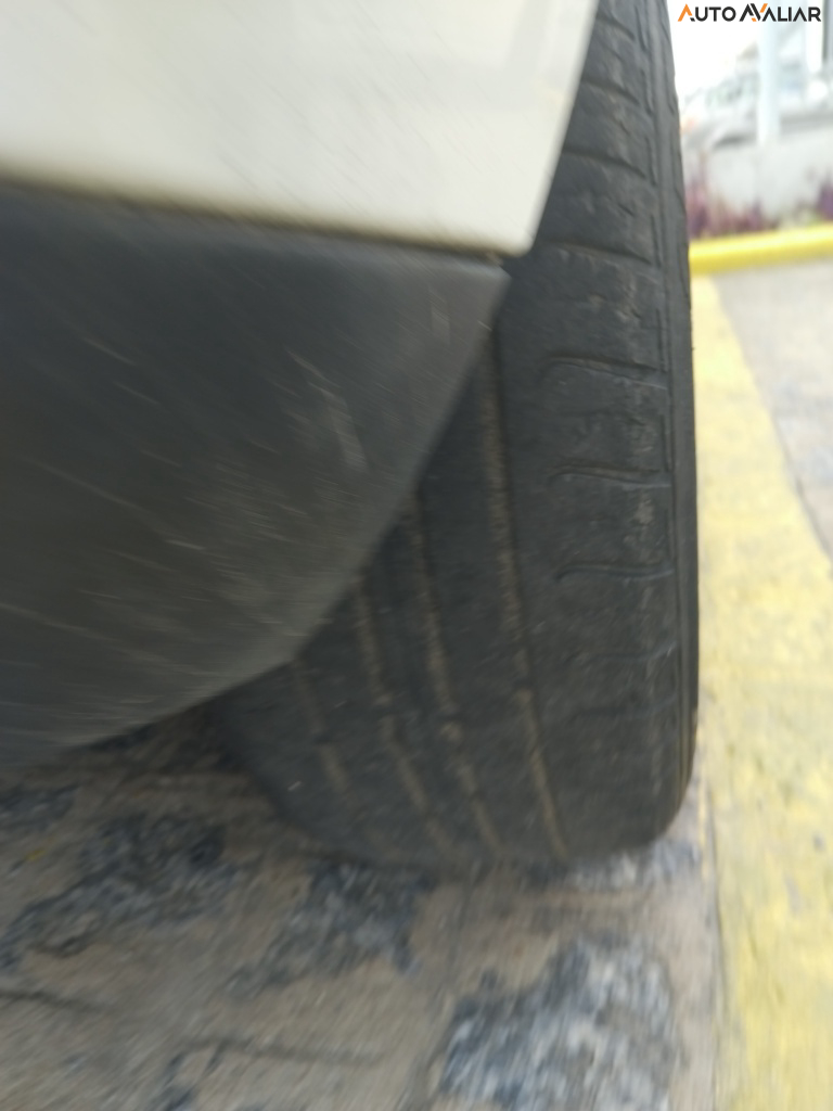 FIAT BRAVO 1.8 ESSENCE 16V FLEX 4P AUTOMATIZADO