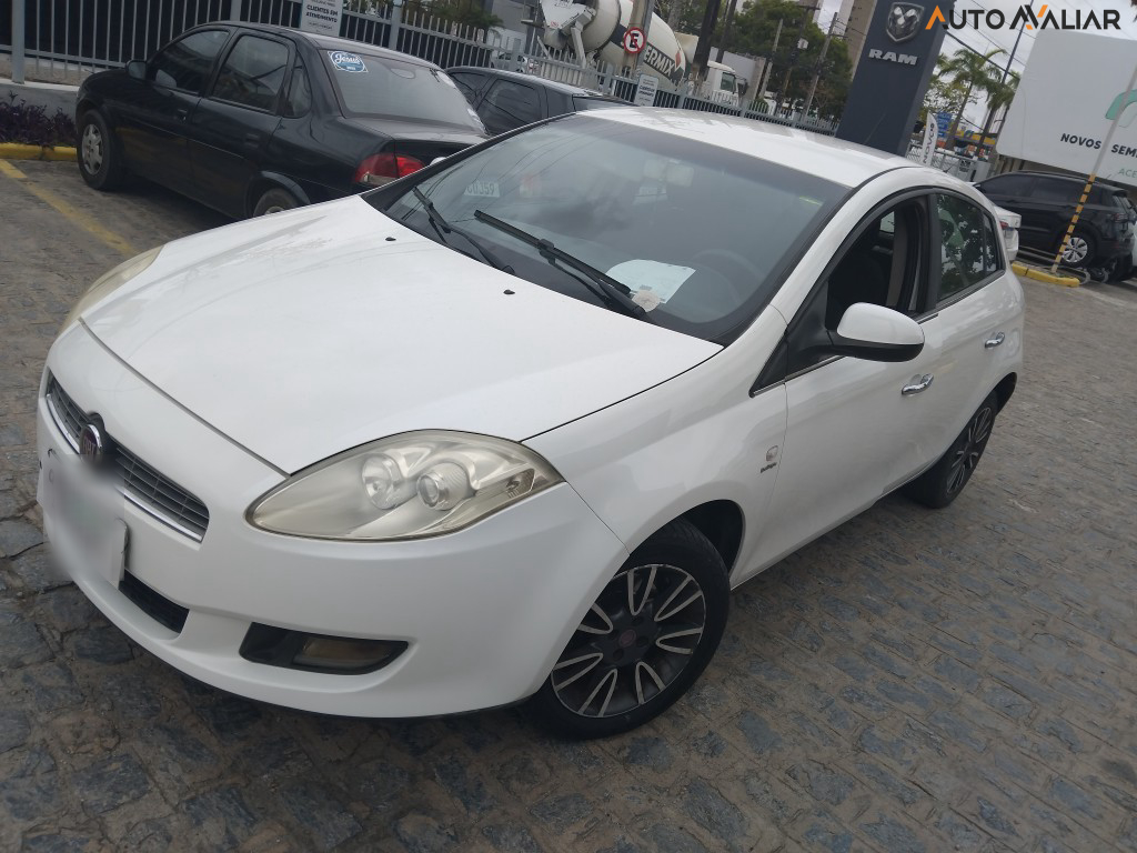 FIAT BRAVO 1.8 ESSENCE 16V FLEX 4P AUTOMATIZADO