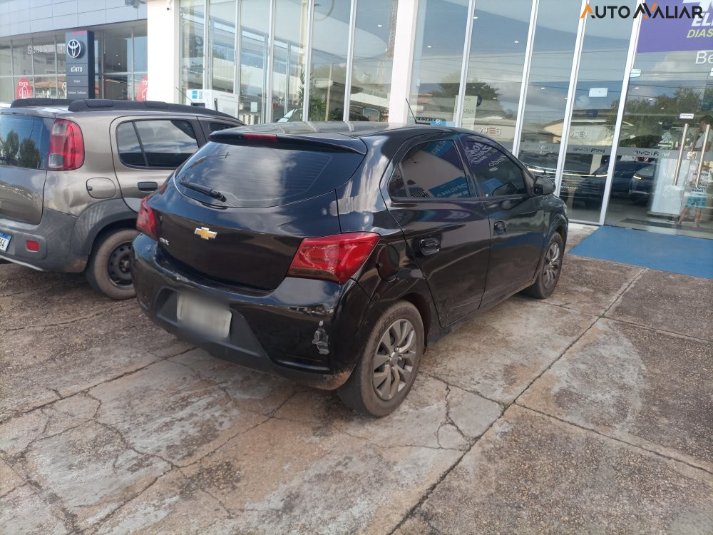 CHEVROLET ONIX 1.4 MPFI ADVANTAGE 8V FLEX 4P AUTOMATICO