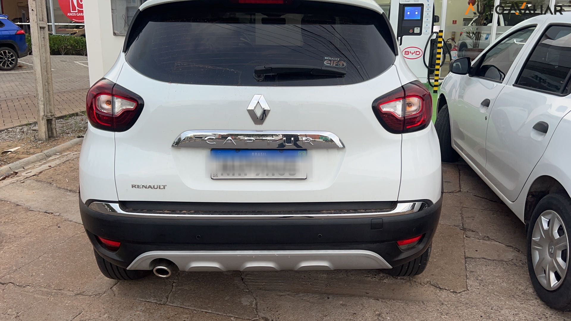 RENAULT CAPTUR 2.0 16V HI-FLEX INTENSE AUTOMATICO