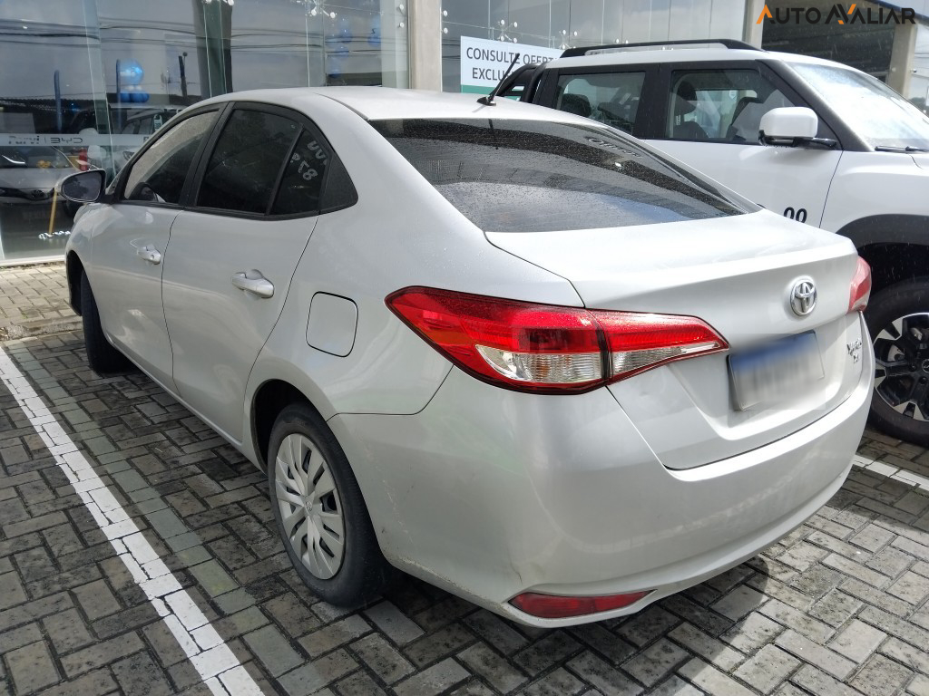 TOYOTA YARIS 1.5 16V FLEX SEDAN XL MULTIDRIVE