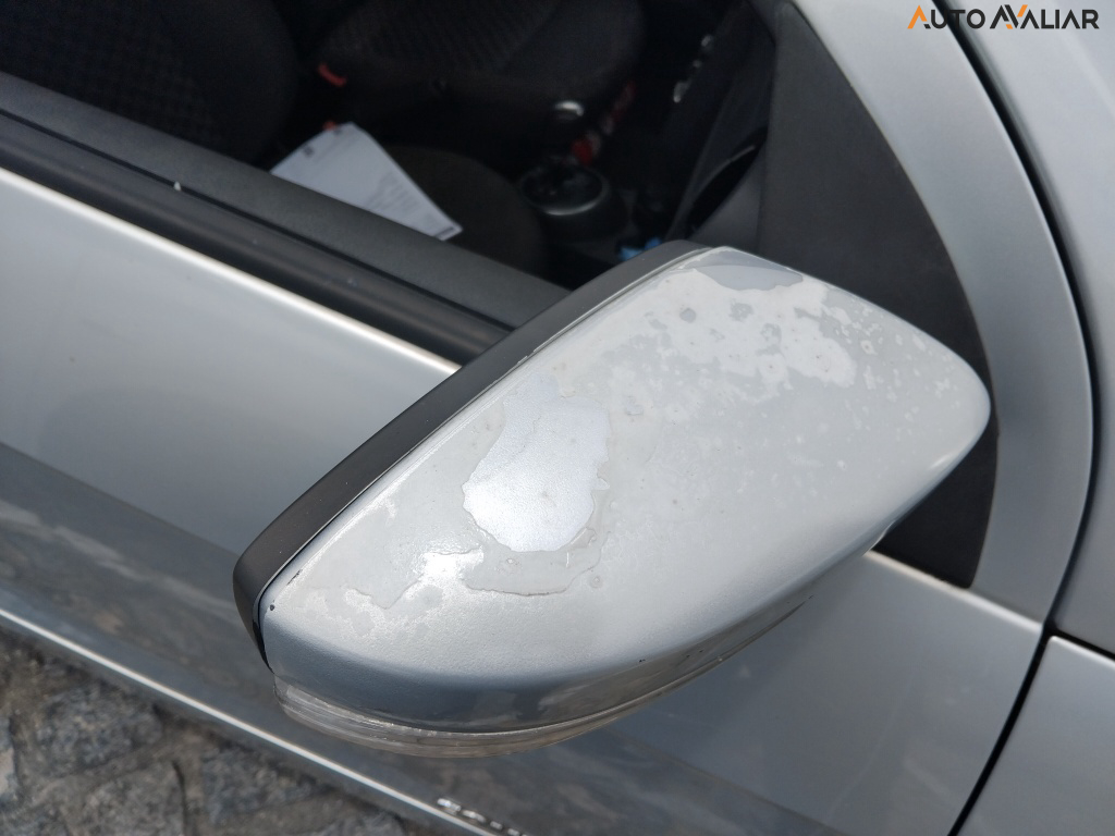 VOLKSWAGEN VOYAGE 1.6 MI COMFORTLINE 8V FLEX 4P AUTOMATIZADO