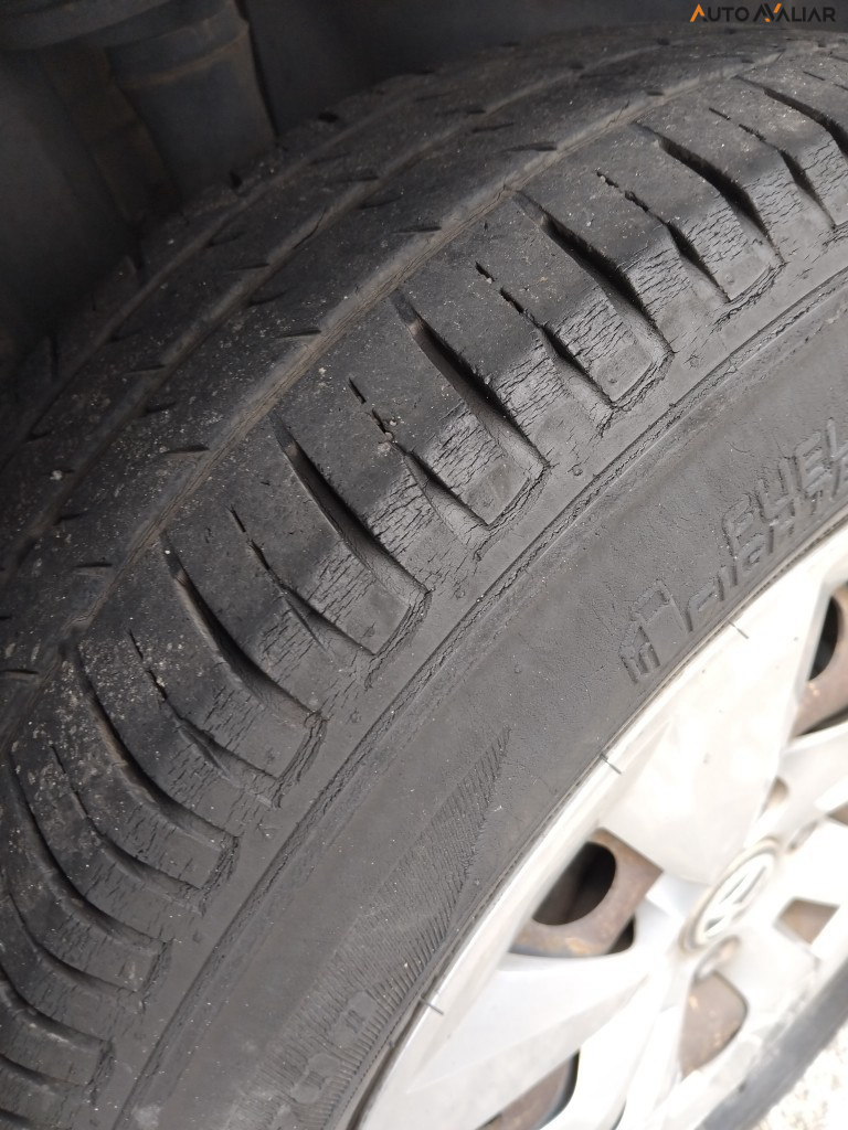 VOLKSWAGEN VOYAGE 1.6 MI COMFORTLINE 8V FLEX 4P AUTOMATIZADO