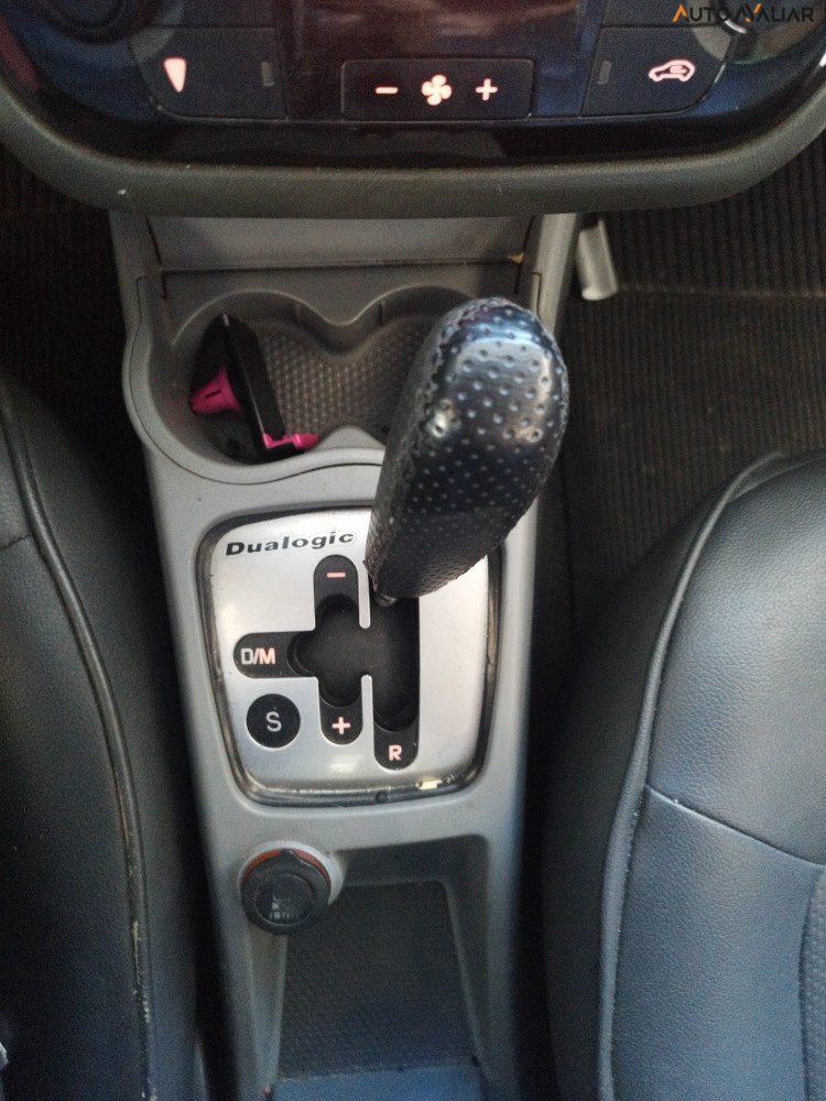 FIAT LINEA 1.9 MPI ABSOLUTE 16V FLEX 4P AUTOMATIZADO