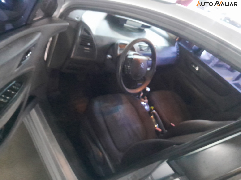 CITROEN C4 2.0 GLX 16V FLEX 4P AUTOMATICO