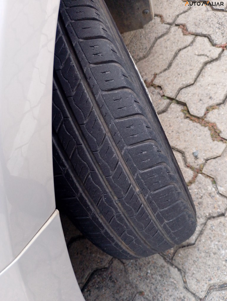 FORD KA 1.0 SE / SE PLUS TI-VCT FLEX 