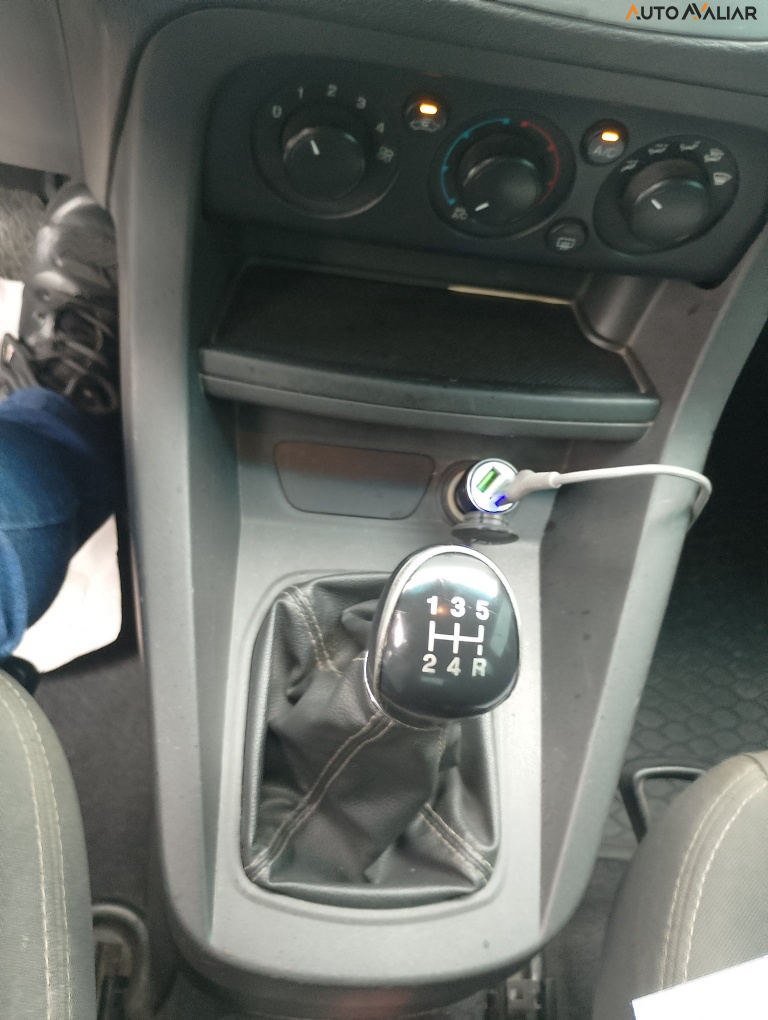 FORD KA 1.0 SE / SE PLUS TI-VCT FLEX 