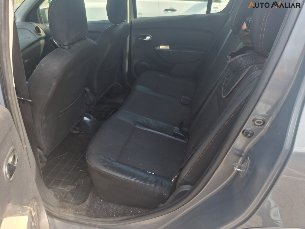 RENAULT SANDERO 1.6 16V SCE FLEX STEPWAY 4P MANUAL