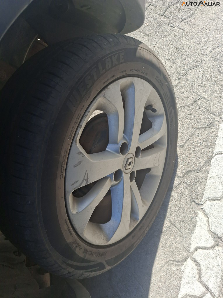 RENAULT SANDERO 1.6 16V SCE FLEX STEPWAY 4P MANUAL