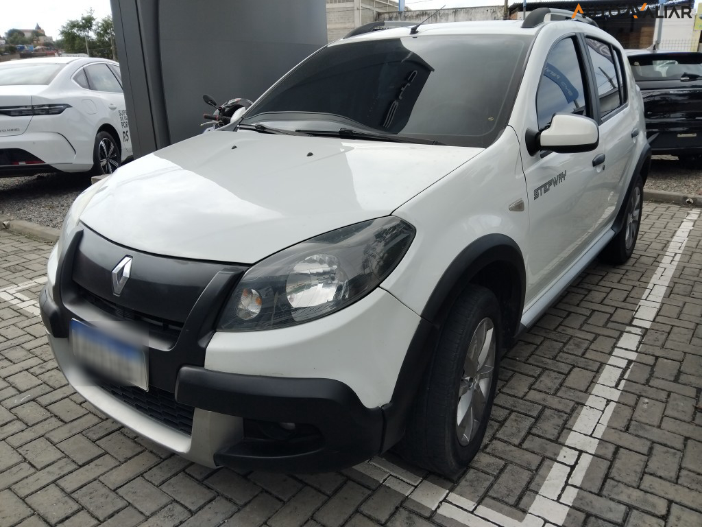 RENAULT SANDERO 1.6 STEPWAY 16V FLEX 4P AUTOMATICO