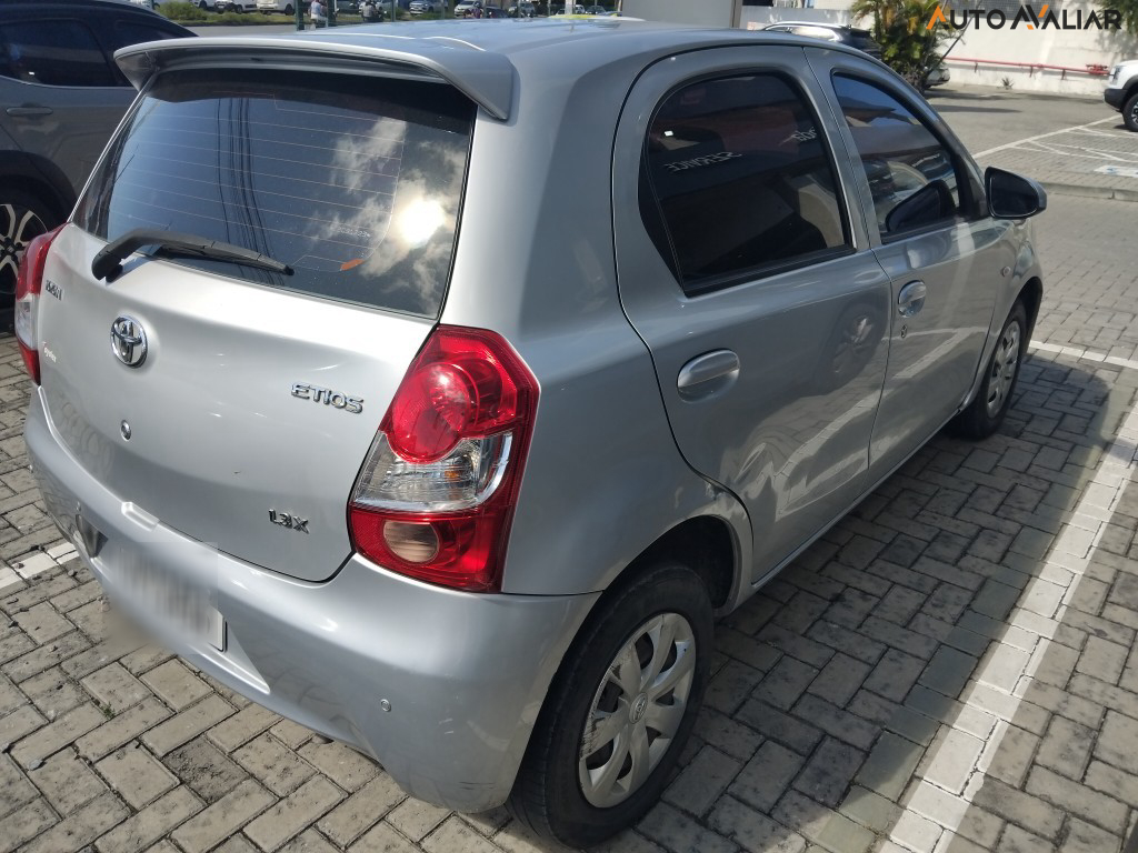 TOYOTA ETIOS 1.3 X 16V FLEX 4P MANUAL