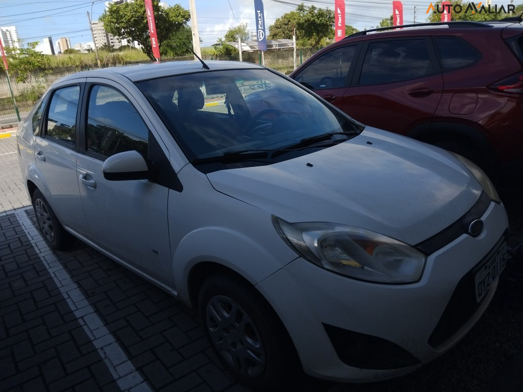 FORD FIESTA 1.6 ROCAM SE SEDAN 8V FLEX 4P MANUAL