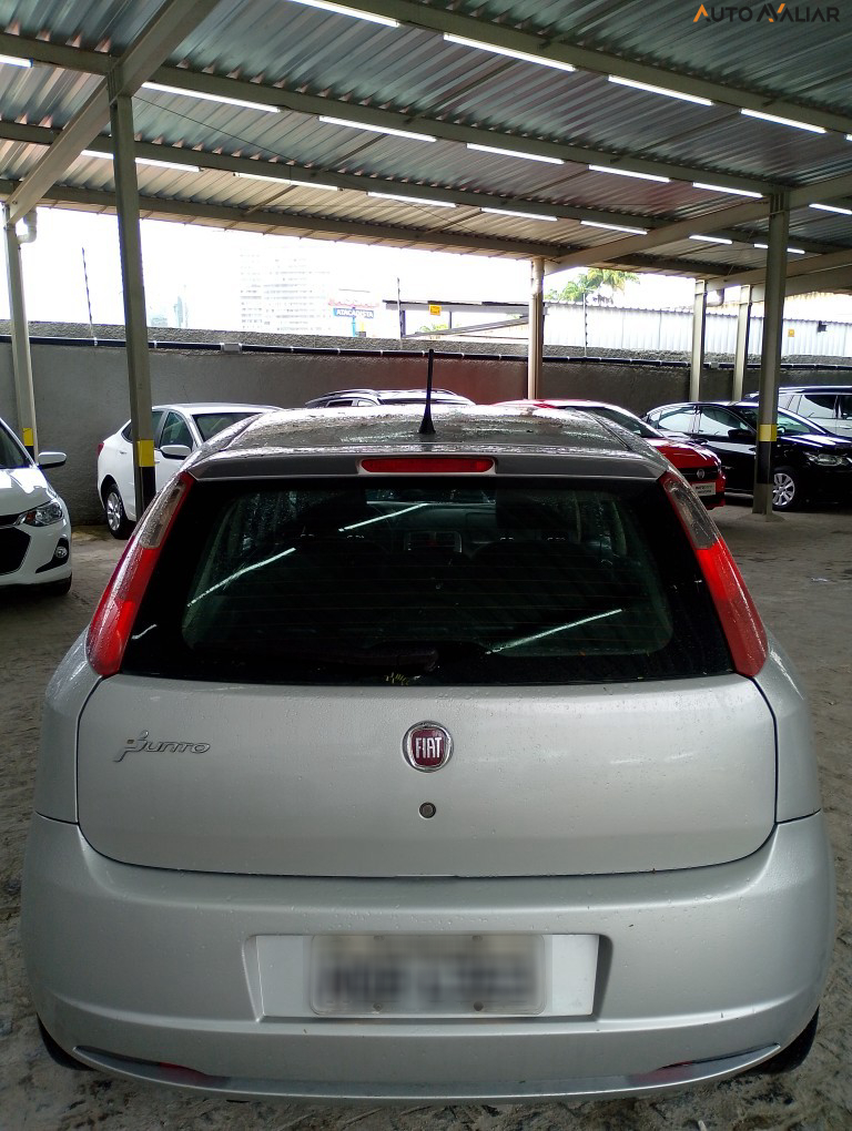 FIAT PUNTO 1.4 ATTRACTIVE ITALIA 8V FLEX 4P MANUAL