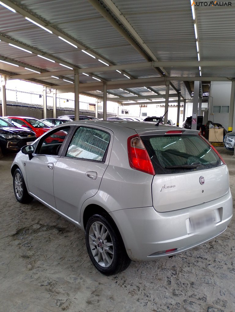 FIAT PUNTO 1.4 ATTRACTIVE ITALIA 8V FLEX 4P MANUAL