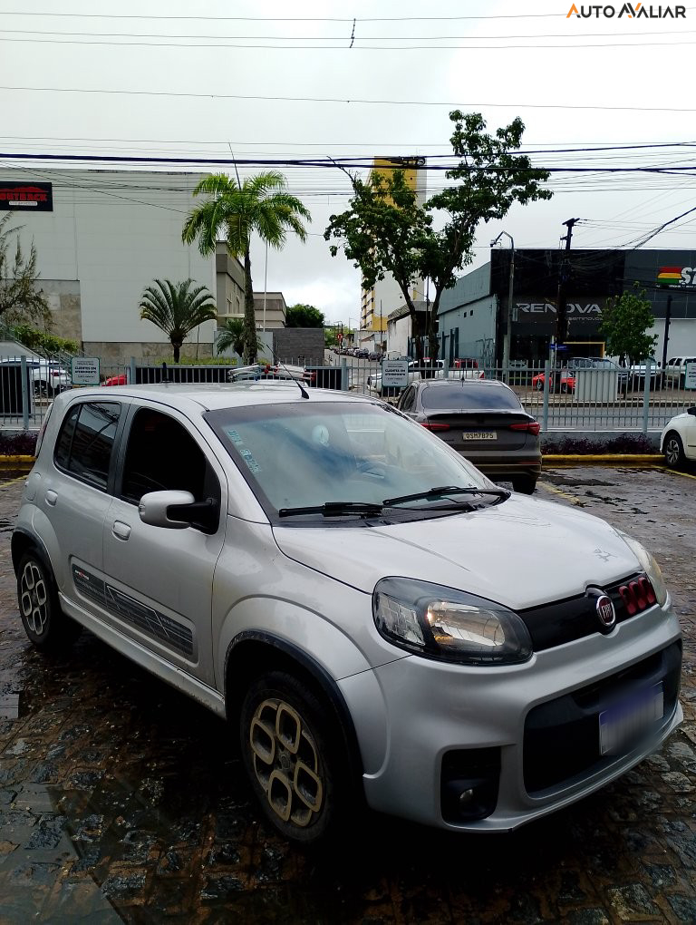 FIAT UNO 1.4 EVO SPORTING 8V FLEX 4P AUTOMATIZADO
