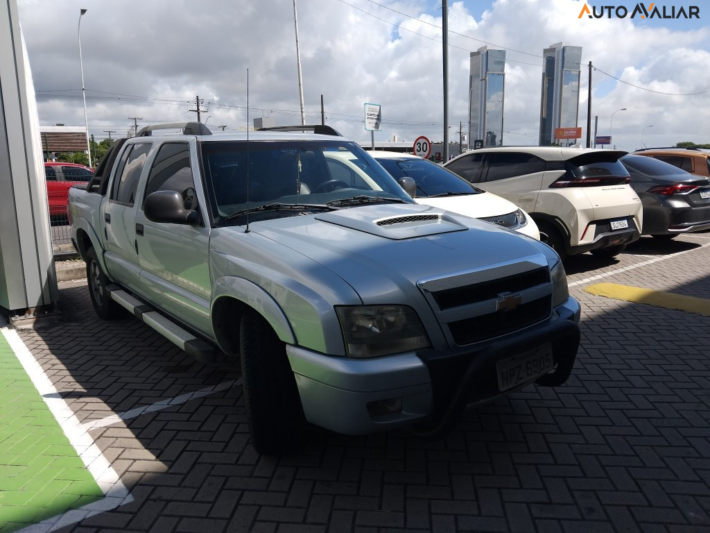 CHEVROLET S10 2.4 MPFI EXECUTIVE 4X2 CD 8V FLEX 4P MANUAL